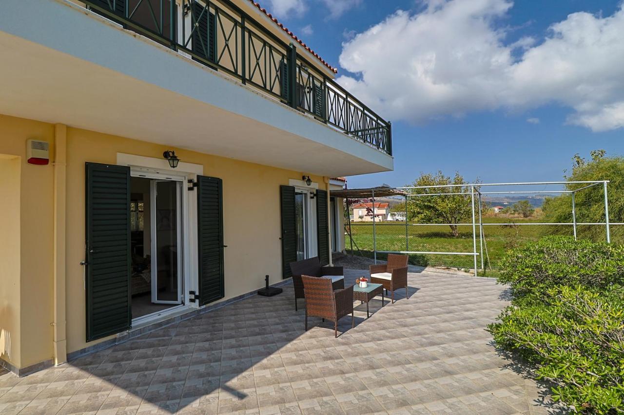 Villa Virginia Lixouri Buitenkant foto